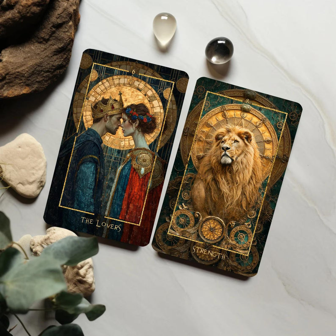 Lunar Cycle Tarot Deck: Vintage-Inspired Cards with Guidebook
